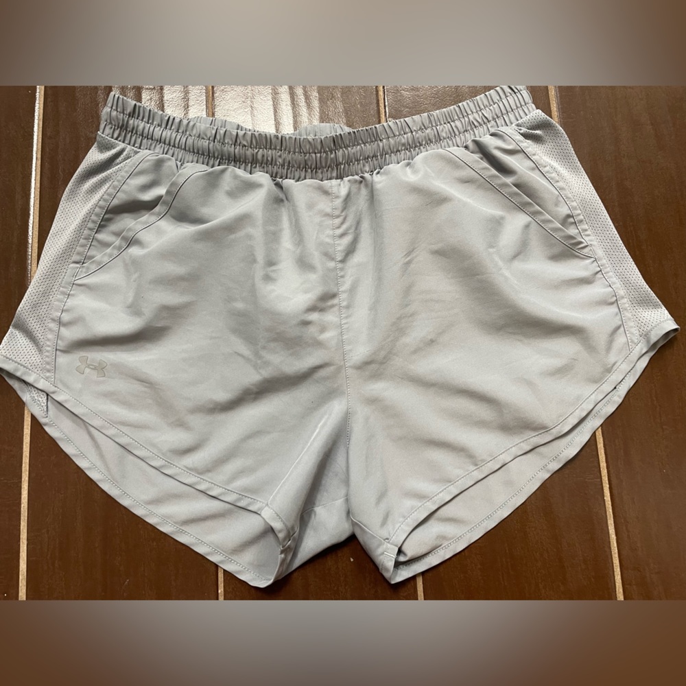 Under armor gray M